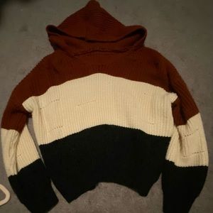 XS SHEIN KNIT SWEATER WITH HOOD